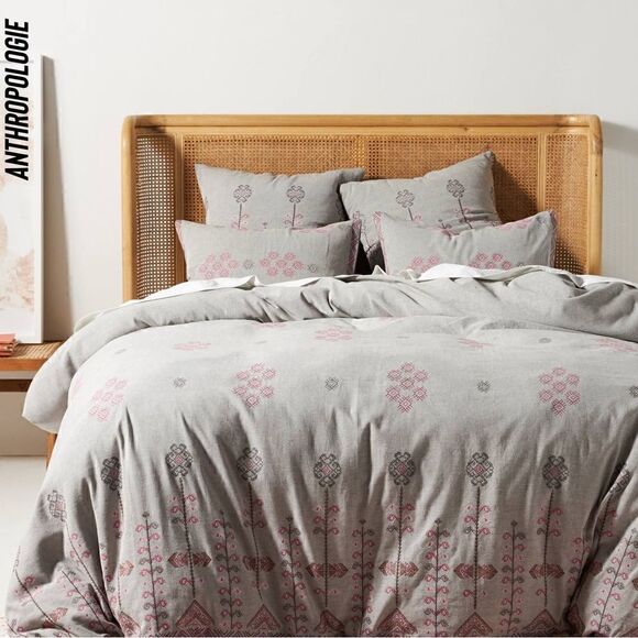 ANTHROPOLOGIE NATANI EMBROIDERED DUVET COVER IN LIGHT GREY NEW QUEEN - Picture 1 of 10